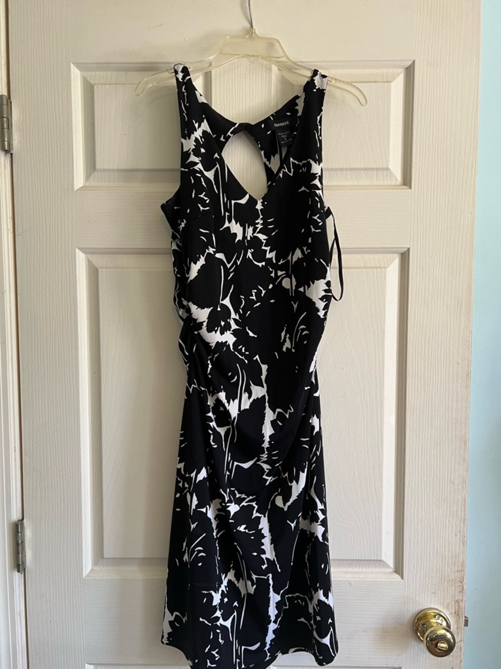 Express Black and White Floral Midi Dress